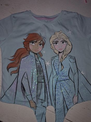 Tee shirt disneyland Paris 4 ans