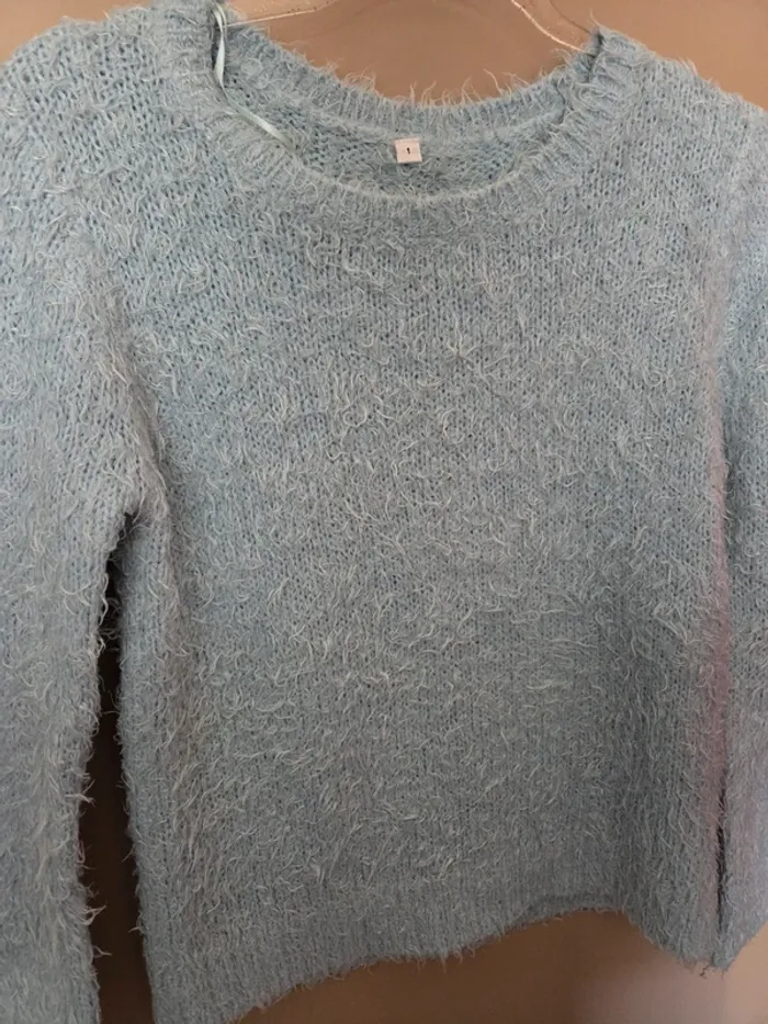Pull poils doux bleu 12 ans - photo numéro 3