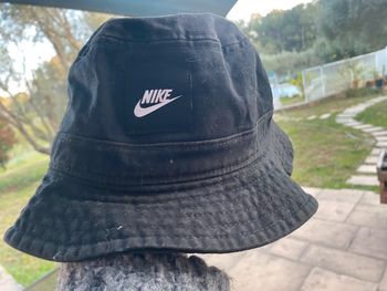 Bob Nike s m