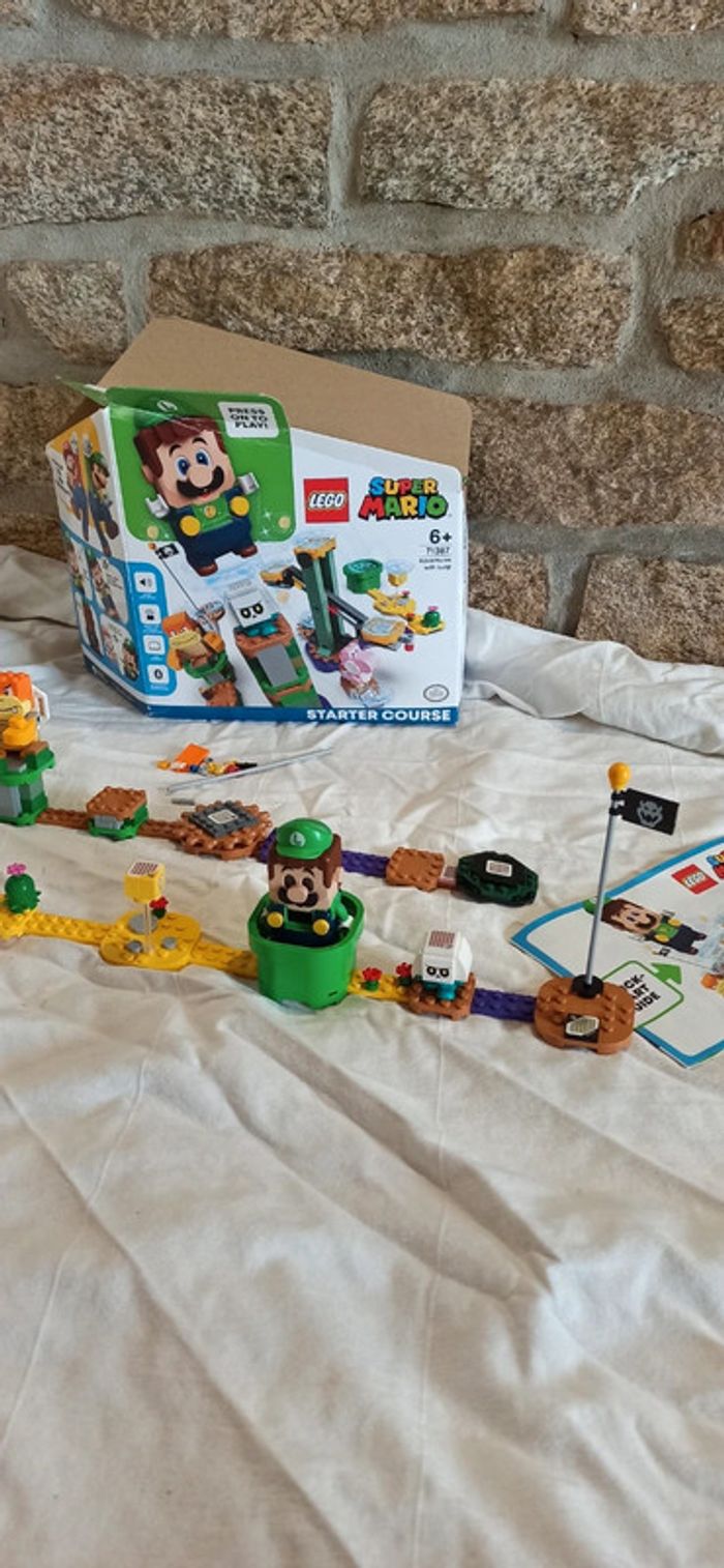 Lego 71387 super Mario starter course avec boîte et guide de démarrage