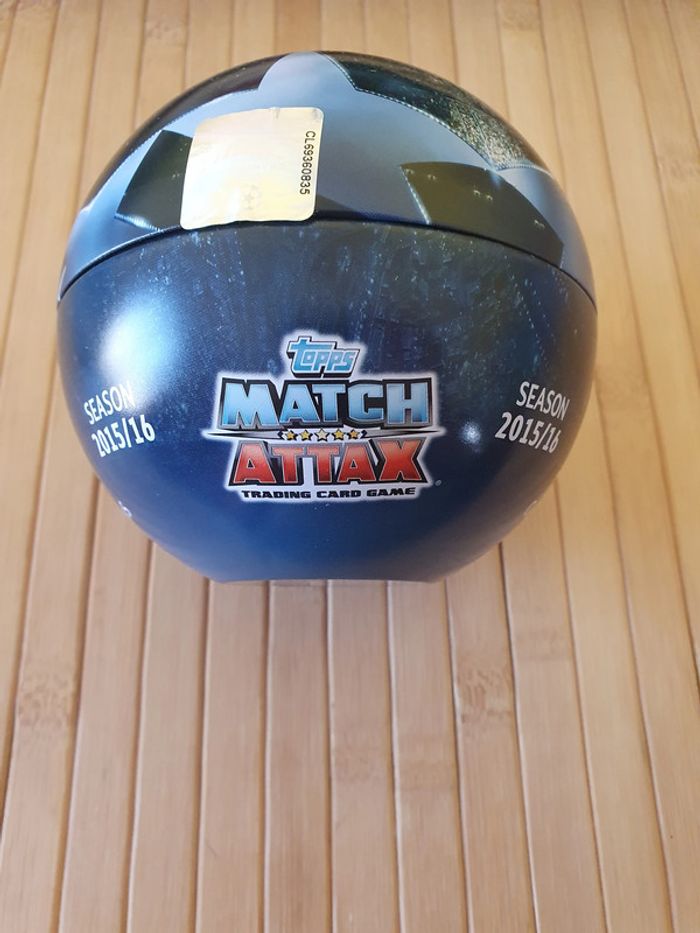 Boîte métal Topps "UEFA CL 2015/2016" Forme boule - photo numéro 5