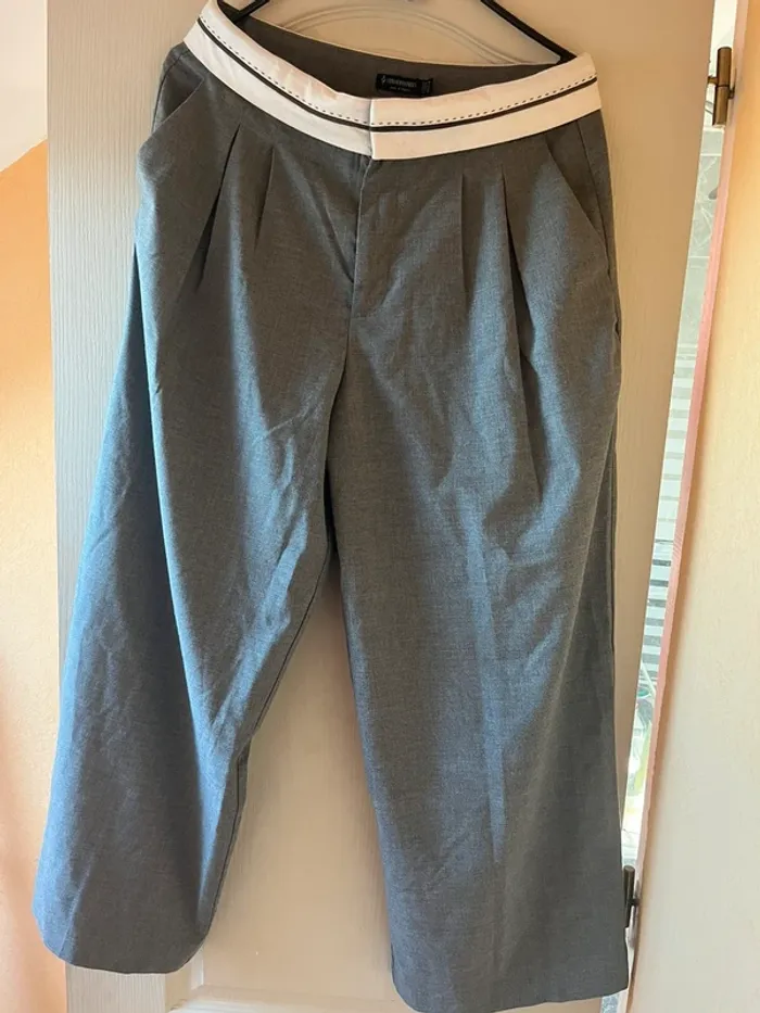 pantalon tailoring gris stradivarius petite - photo numéro 2