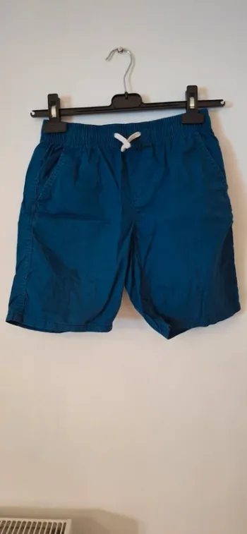 🌟 Short Bleu Kiabi - Confortable et Stylé 🌟
