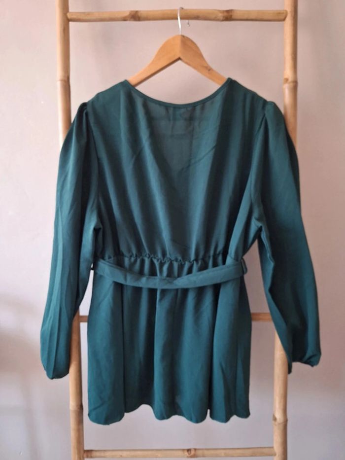Blouse manches bouffantes à volant ceinturé - photo numéro 2
