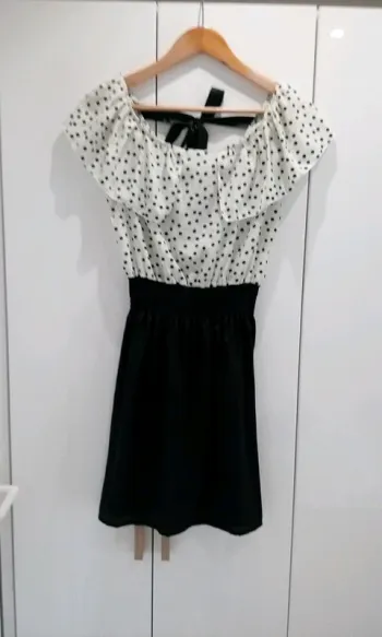 Petite robe noir et beige et pois T.S