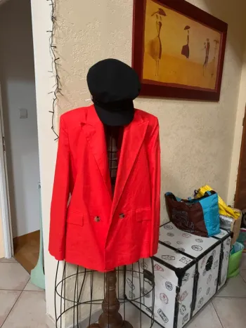 Veste rouge mango