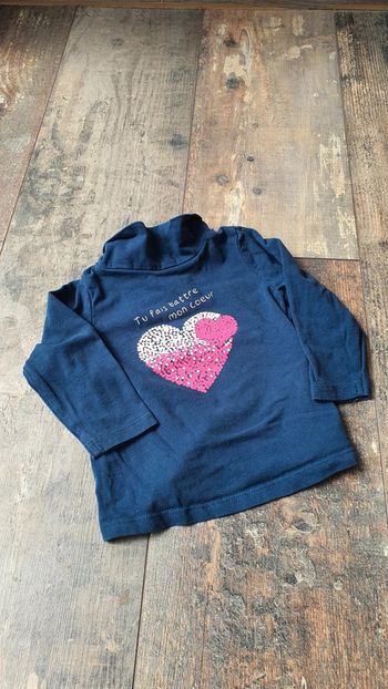 T-shirt  tao 9 mois en très bon état 👌