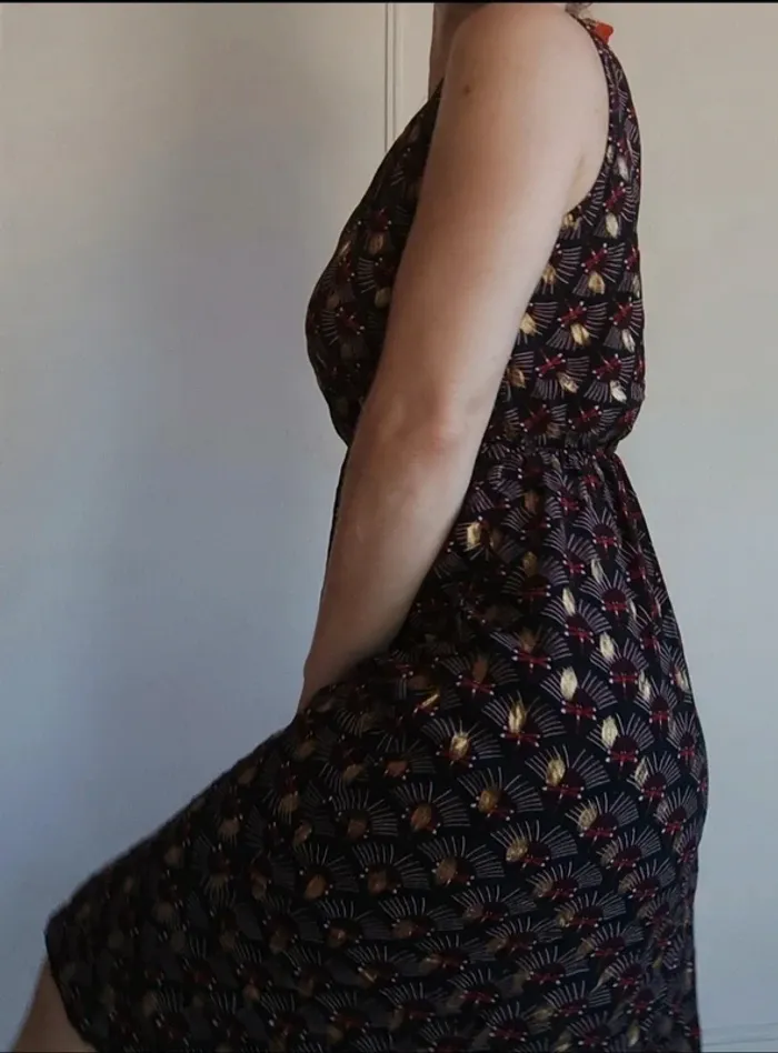 💎 robe chic légère femme noir libellule rouge et motifs dorés t s 36 m 38 - photo numéro 4