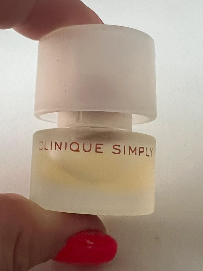 Miniature parfum clinique Simply - photo numéro 2