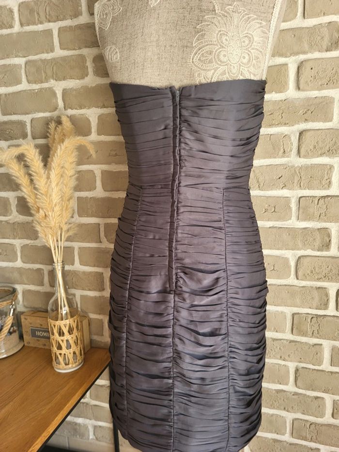 Belle robe bustier drapée gris satiné H&M - Comme neuve - photo numéro 13