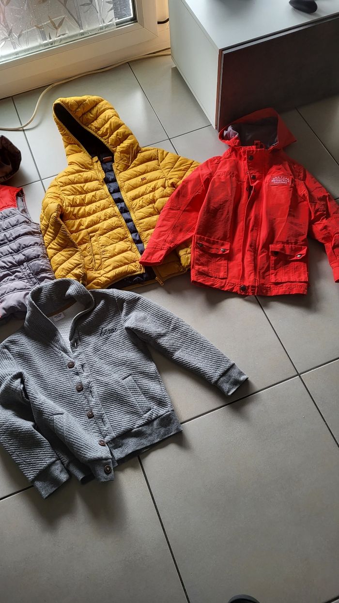 Lot gilet veste 8ans garçon - photo numéro 2
