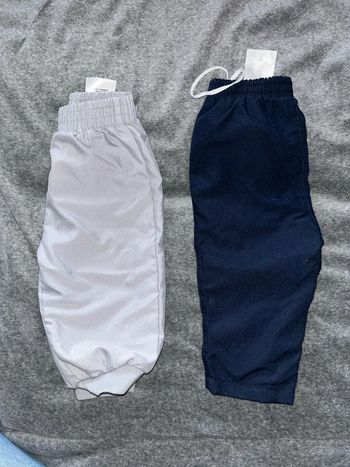 2 pantalons 6 mois
