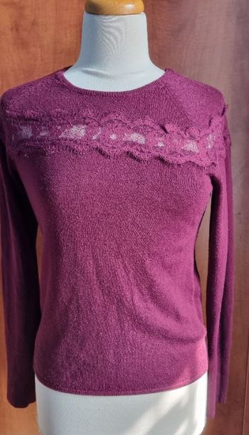 Pull violet avec effet dentelle taille S