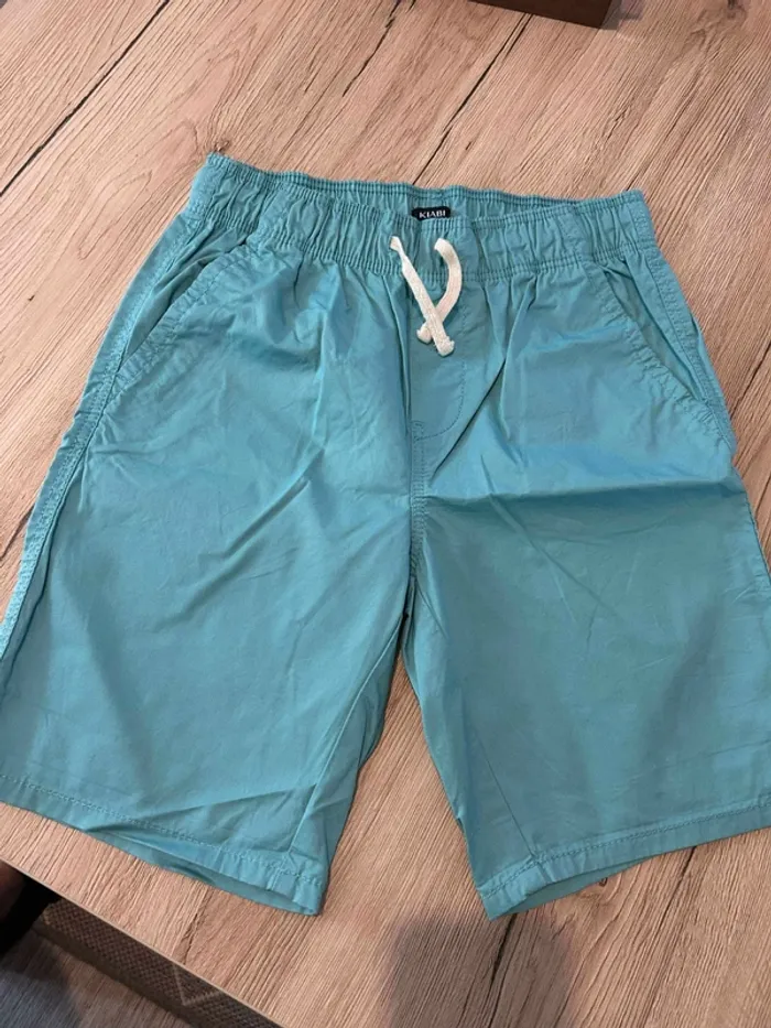 Short Kiabi taille 10 ans