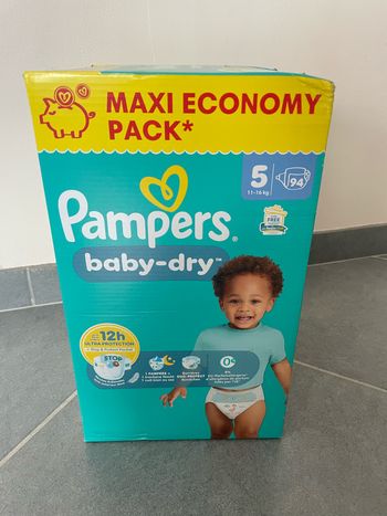 Pampers Baby Dry taille 5
