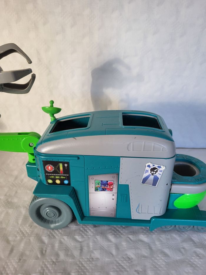 Quartier général de roméo + figurines - photo numéro 2