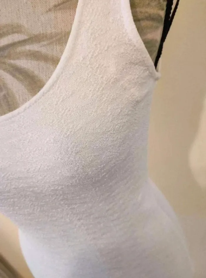 Robe blanche  moulante et courte épaisse M  bershka - photo numéro 4
