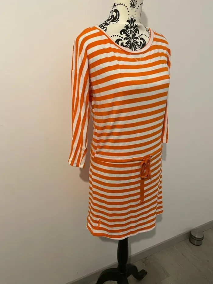 Robe neuve flying colors taille 38 orange rayure blanc - photo numéro 2