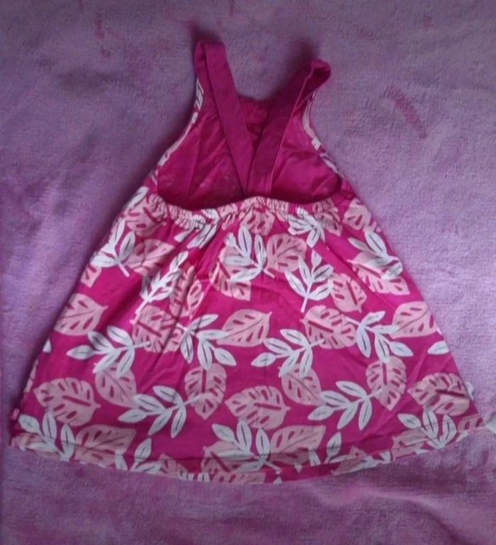 Robe Okaïdi taille 3 ans en très bon état - photo numéro 3