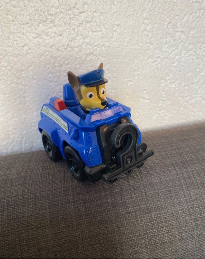 Voiture pat patrouille bleue