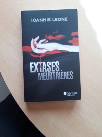 Roman Extases meurtrières