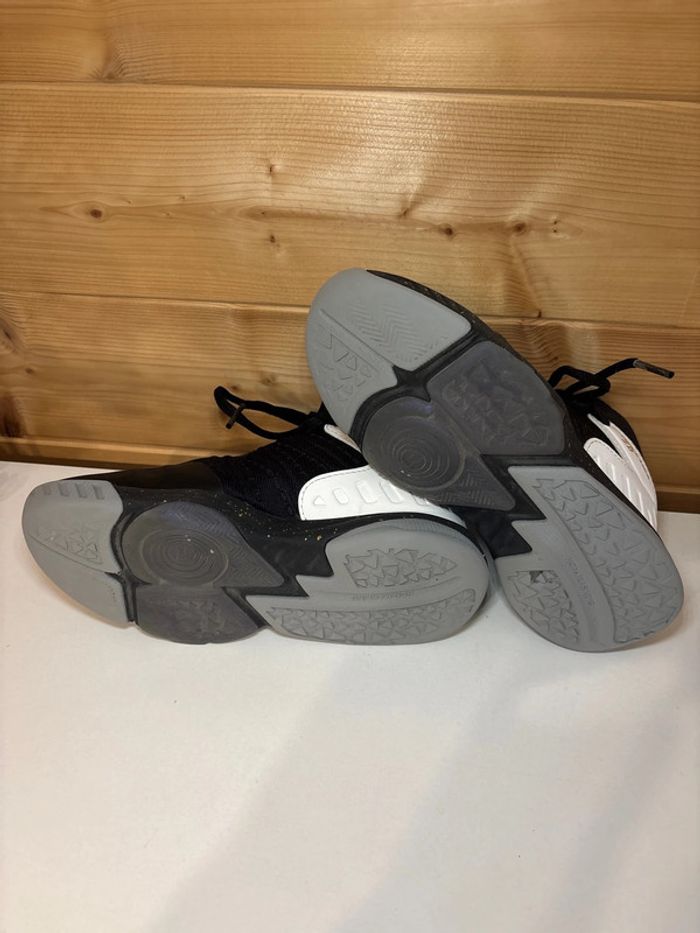 Chaussures de basket tarmak - photo numéro 5