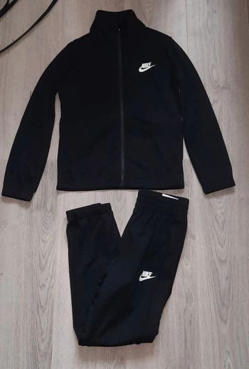 Ensemble survêtement Nike