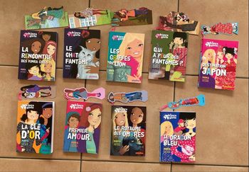 Lot livres Kinra Girls