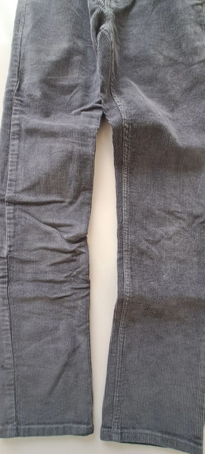 Pantalon en velours Kiabi 10 ans - photo numéro 2