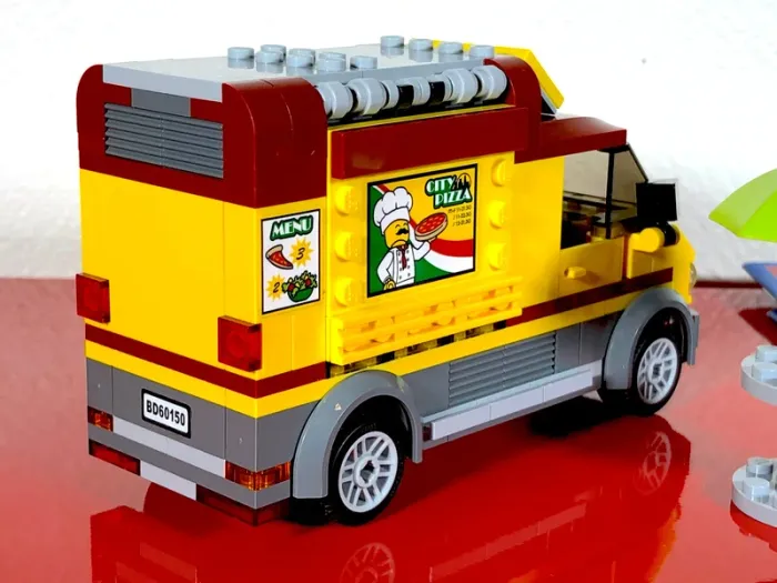 LEGO City 60150 - Pizza Van / Le Camion Pizza - photo numéro 6