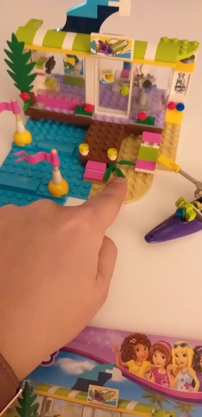 Lego friends 41315 Le magasin de plage - photo numéro 4