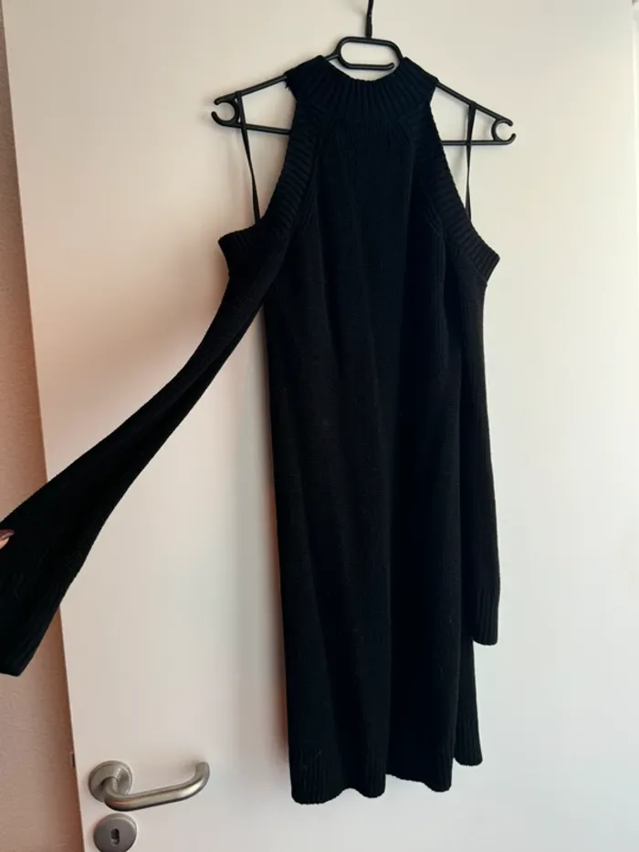 Robe noire épaules dénudées abercrombie - photo numéro 5