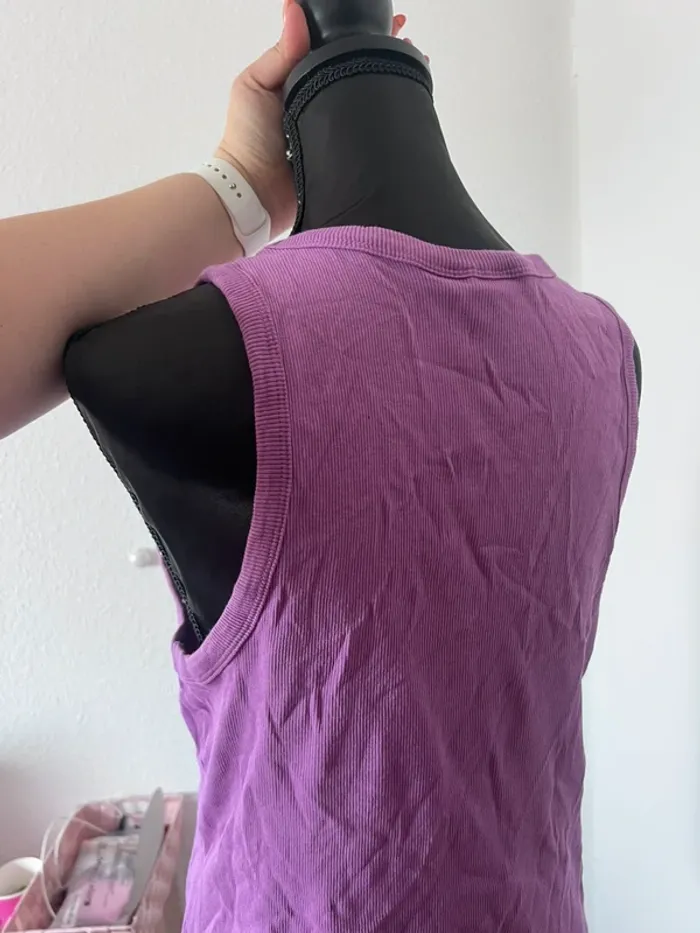 Débardeur violet - photo numéro 2