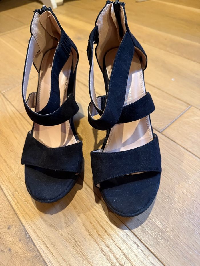 Chaussures compensées 36 - photo numéro 5