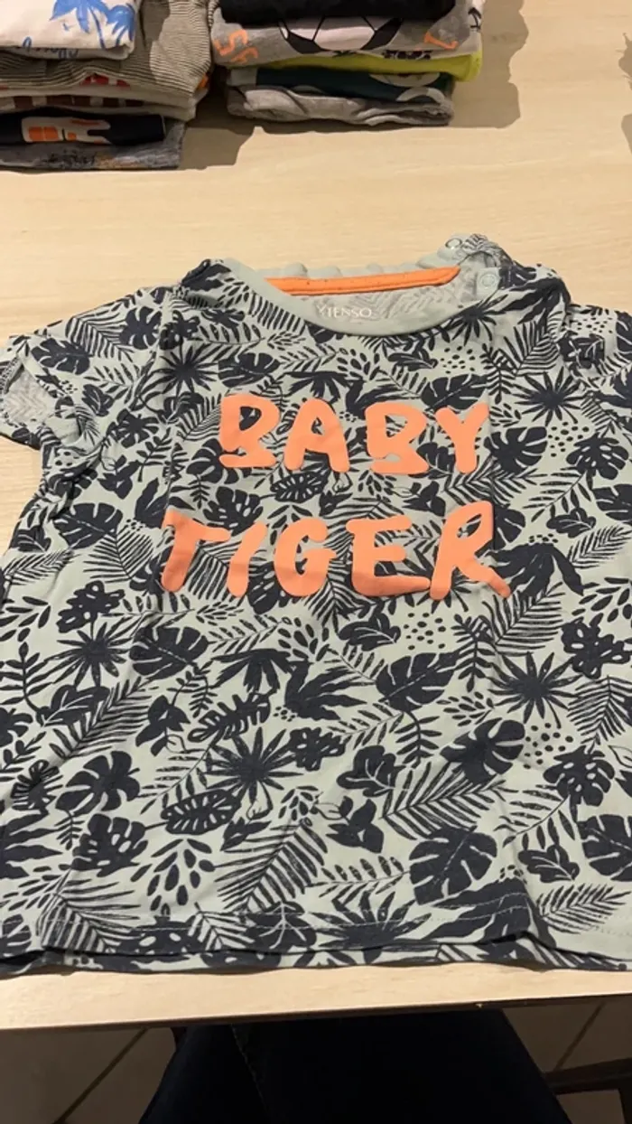 Tee shirt