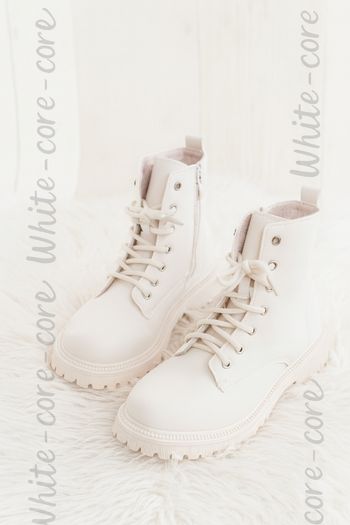 Bottes beige fourrées 🧸 style rangers top tendance