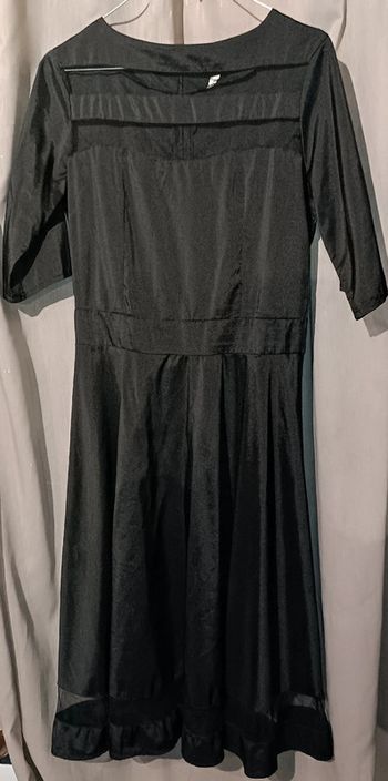 Somptueuse robe trapèze noire  t.L