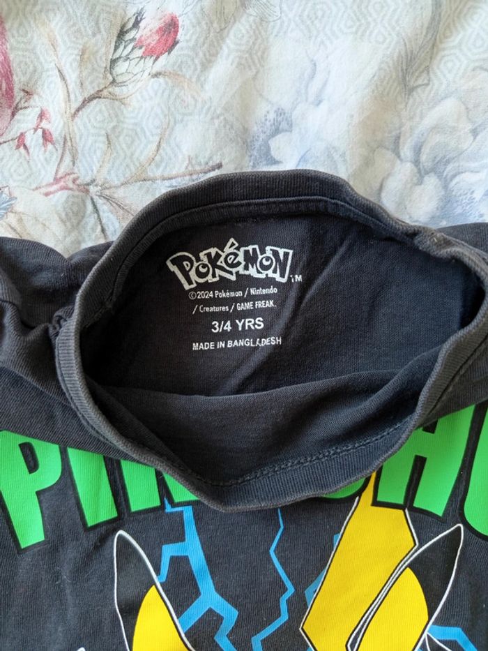 T-shirt pikachu gris 4a - photo numéro 3