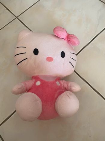 Peluche hello kitty