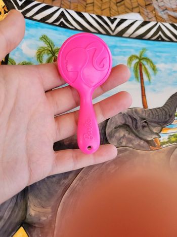 Brossé cheveux poupée rose barbie