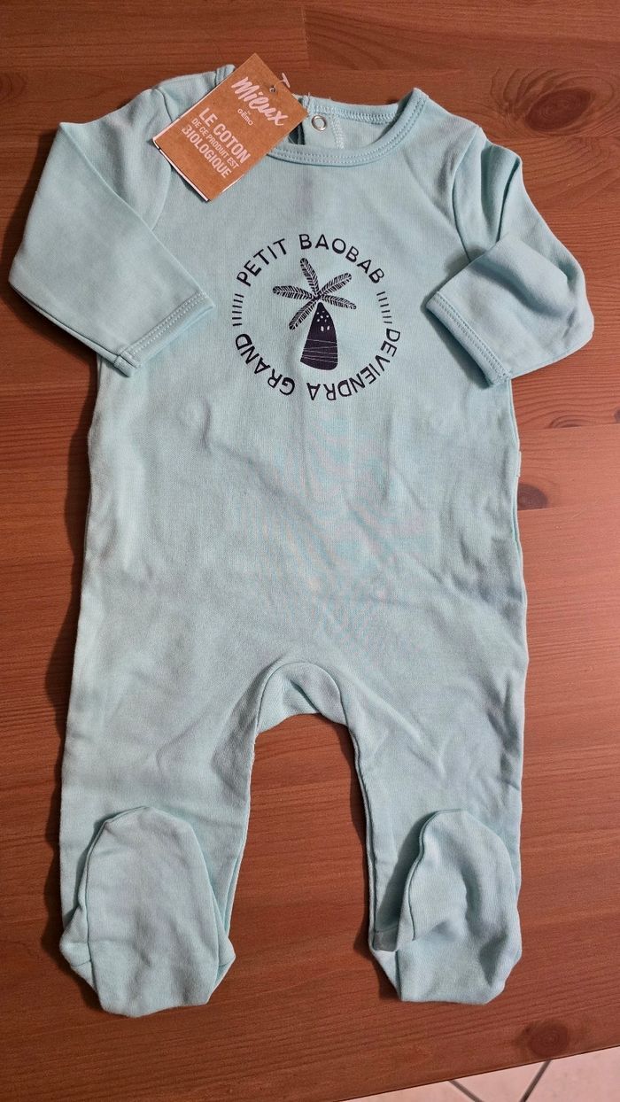 (Neuf non porté) 🏷💙 superbe  Pyjama 3mois Garçon 💙🥰