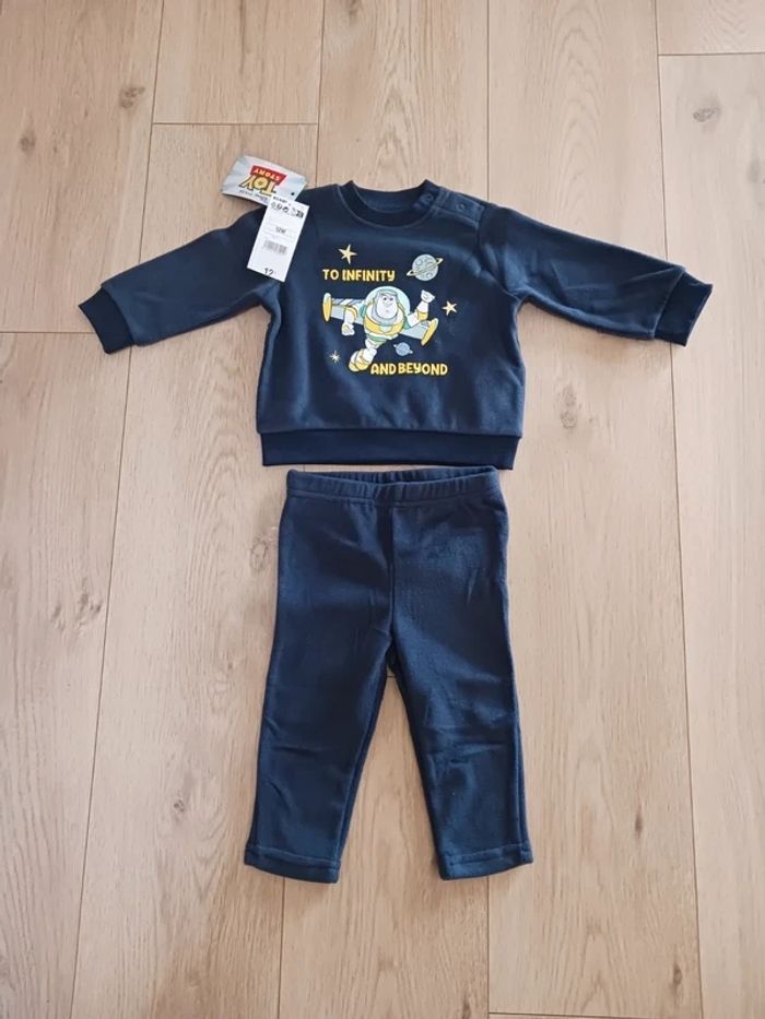 Pyjama polaire Disney Buz L'éclair 12 mois neuf - photo numéro 2