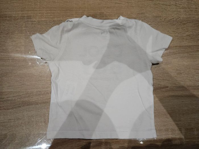 Lot de 2 tee shirt 6 mois - photo numéro 8