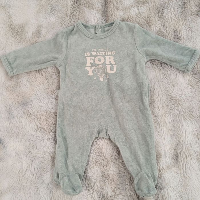 Pyjama Kiabi taille 1 mois