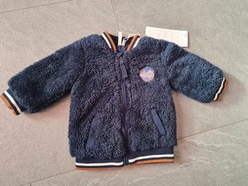 Veste orchestra bien chaude neuve taille 3 mois