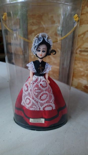 Poupée de collection Le Rouergue