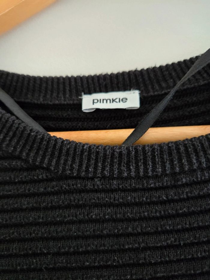 Pull noir - photo numéro 2
