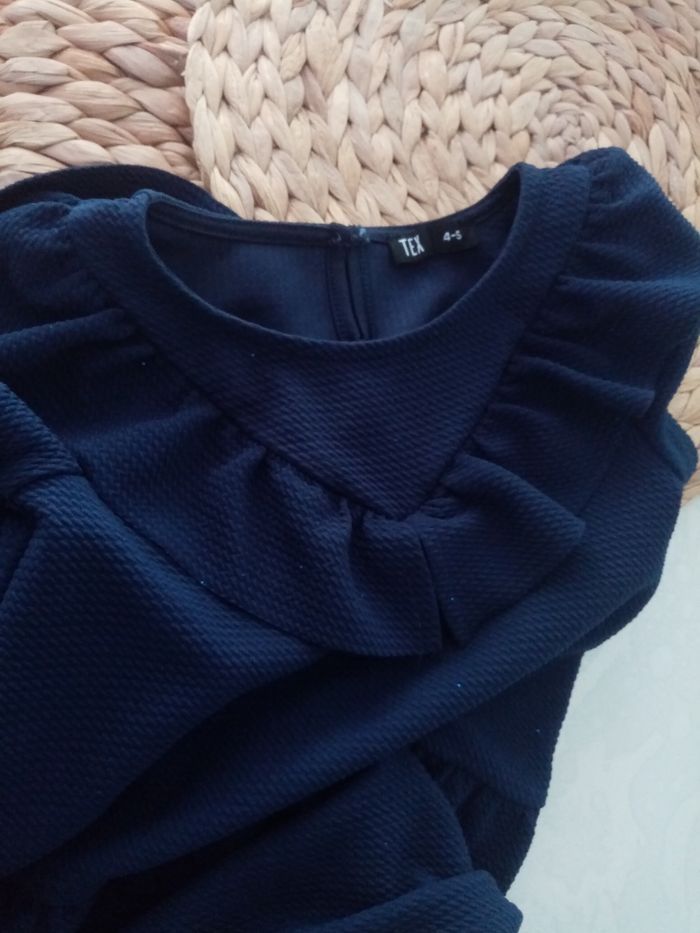 4/5 tex robe bleu marine a volant et paillettes /neuf sans étiquette - photo numéro 8