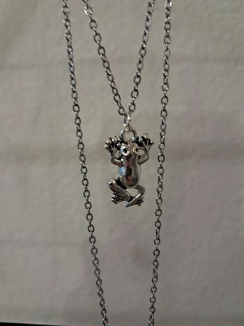 Collier grenouille