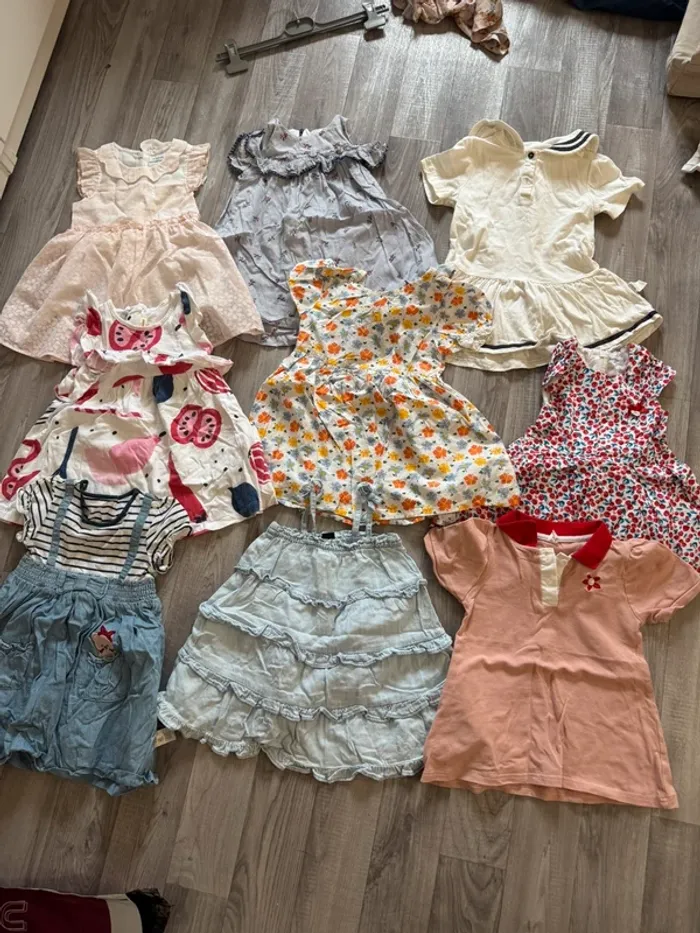 Lot de robe fille 2 ans